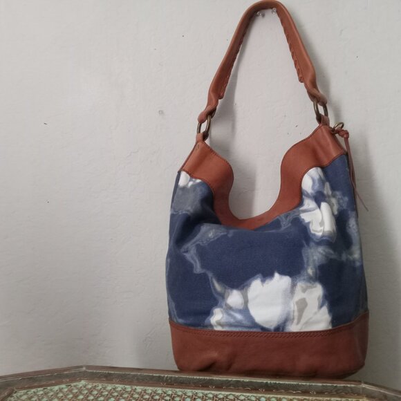 NEW EX LARGE,  LUCKY BRAND TOTE - Picture 1 of 7